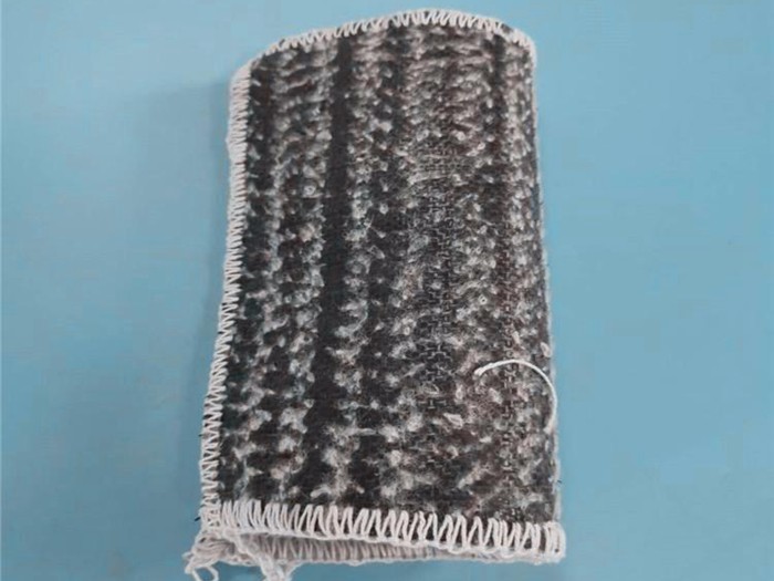 復(fù)合膨潤土防水毯