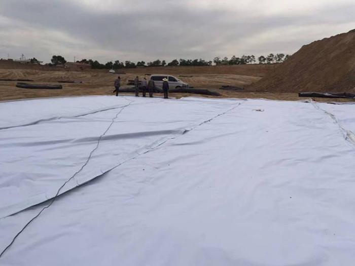  簡(jiǎn)介之復(fù)合土工膜